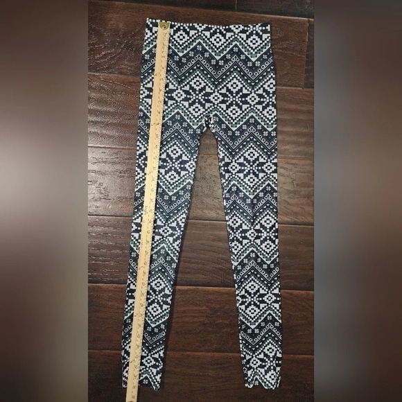 No Boundaries Womens Chevron Print Leggings - Picture 8 of 8